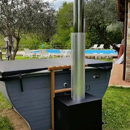 Madonna Della Sanita Sleeps 4 Pool Wifi דירה